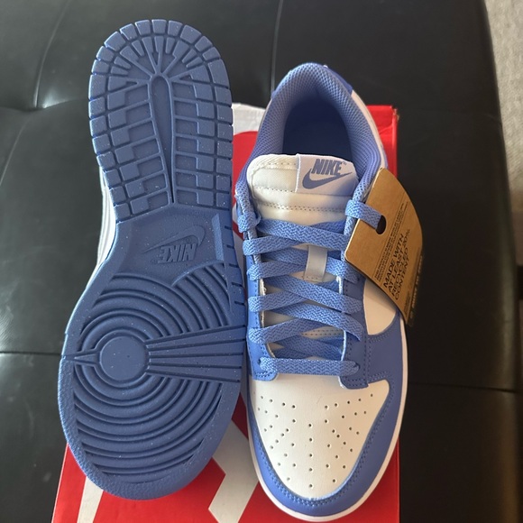 Brand new women’s size 7 1/2 Nike dunk low! I have one pair of 7.5 left!! - Picture 5 of 6